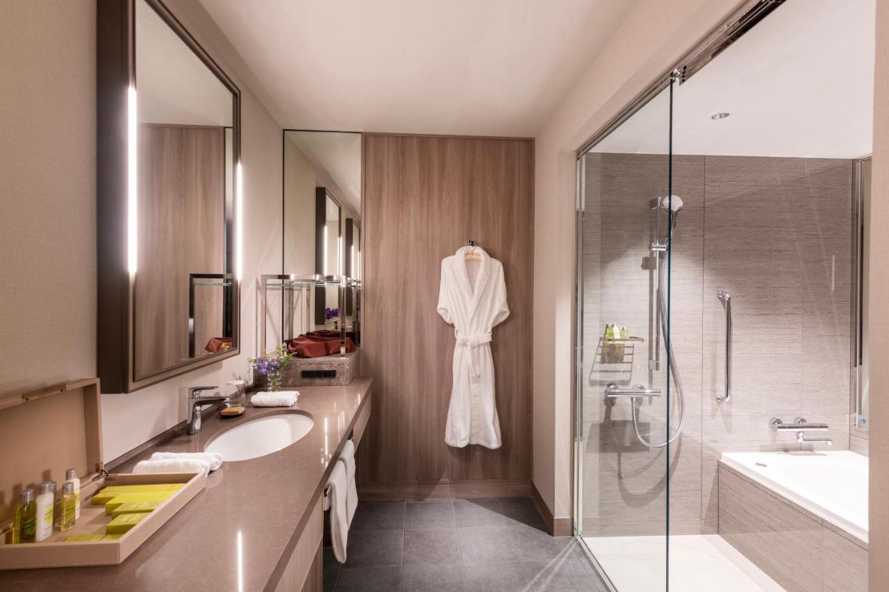 One-Bedroom King Suite,1294018513:JPEG