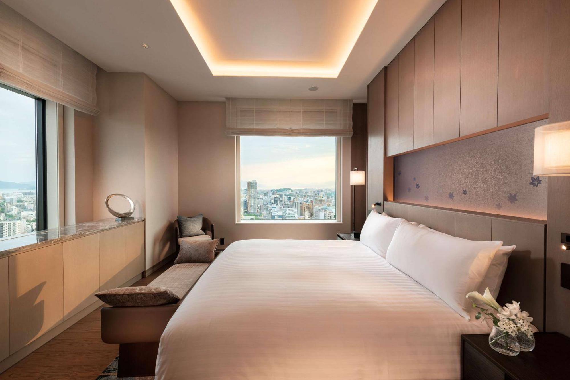 Deluxe King Suite,1544659690:JPEG